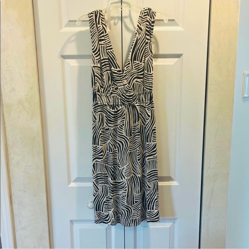 LOFT Black and Tan Summer Dress